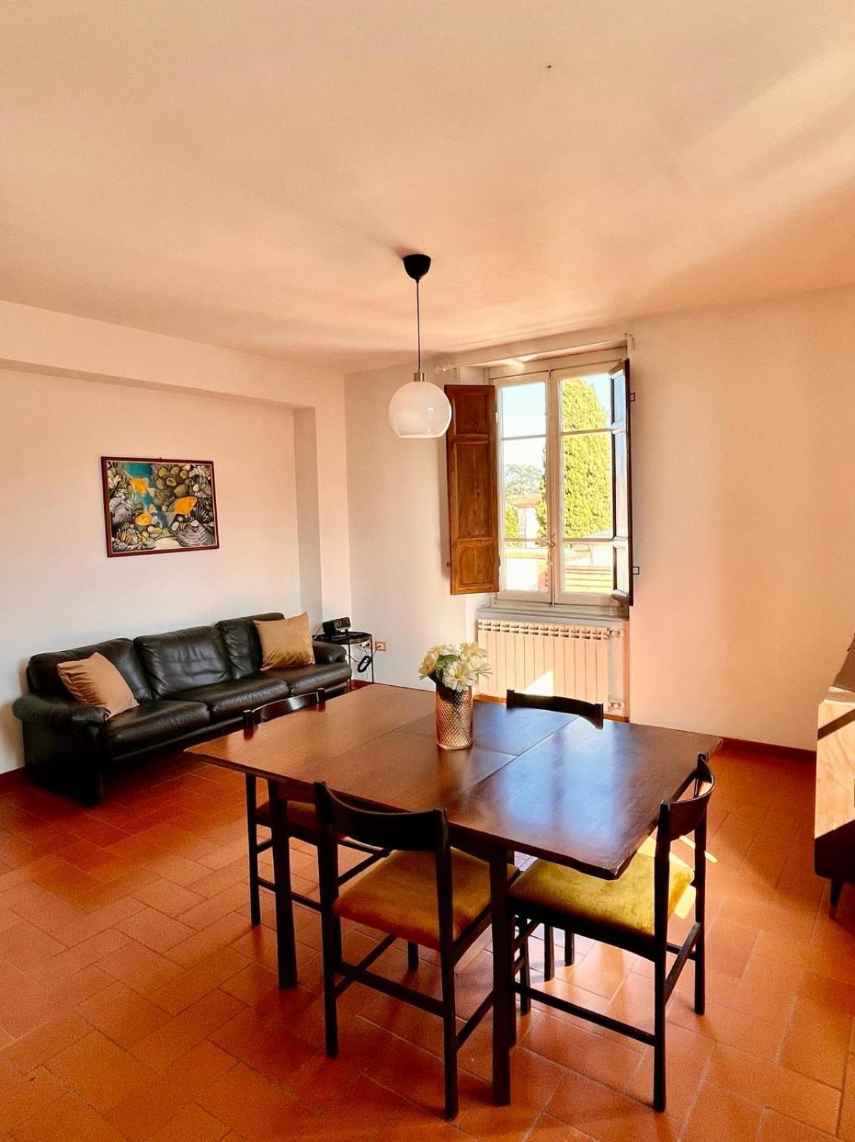 Charme Con Parcheggio Apartment Lucca Luaran gambar