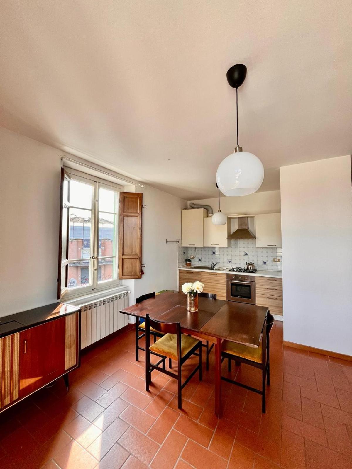 Charme Con Parcheggio Apartment Lucca Luaran gambar